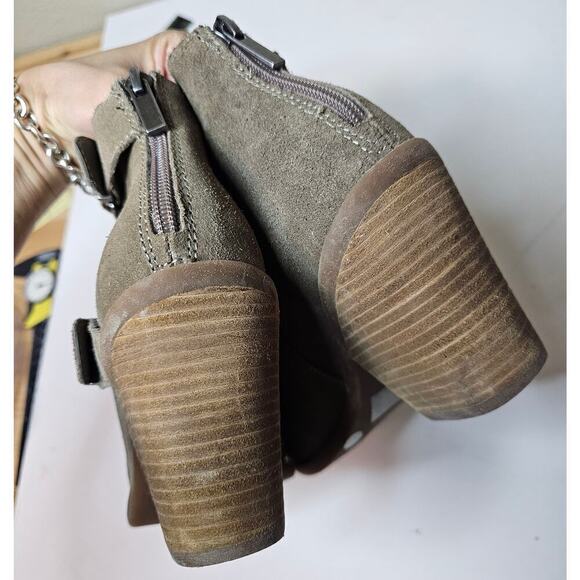 Lucky Brand‎ 8.5B Chunky platform suede Camo Green Ankle Boots. Fall. Stylish. - Picture 5 of 12